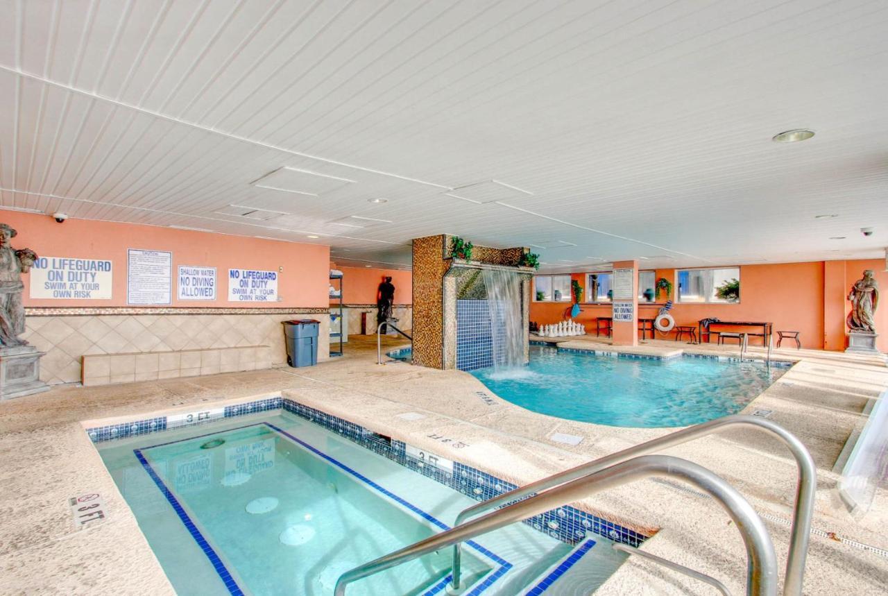 Hosteeva Atlantica Oceanfront Condo Миртл-Бич Экстерьер фото